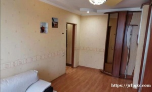 西南转租（长租，六月初可入住） 两居中的一个房间，精装修（可住一个或者两个女生，有两张单人床）