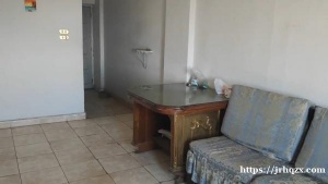 茂林两室一厅房屋转租带家具家电6楼带两个阳台，通风好，房子亮堂，拎包入住，有意者私～