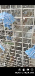 Alcobendas 火车站附近  剩余些百货架子 挂钩， 便宜出