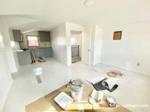 法拉盛新建全砖阁楼屋出租2房1浴租金$2400