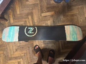 莫斯科面交只出板，固定器不出，一口价2500人民币！