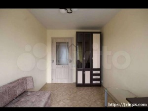 【转租】三居中的一居，限女生，普里莫地铁站步行5分钟，师大音乐系3分钟，家电完好，暖气超好！