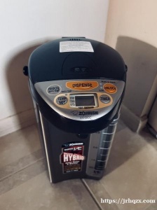 日本製象印熱水瓶九成新原價250元 特價 90元 - 929-204-4745