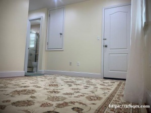 皇后中心Elmhurst艾姆赫斯特单套房独卫带家具。可拎包入住及独立出入。全包。整栋房子全新建立。无