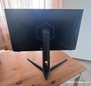出电竞显示器2K165hz 岛上普里莫DNS 27900卢布买的 用了不到半年 价格美丽