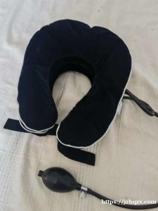 颈椎病，医用u形枕，用过一次，15欧元，贝尔格莱德雷迪娜自提