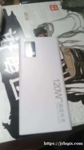 闲置98新充电宝一个，给钱就出，用不上了，3C的，二手货地址在：雷迪娜