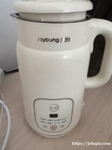 出国内带的豆浆机15欧自提，二手货地址：贝尔格莱德