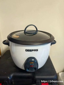 闲置出全新的没开封，给钱就卖，要的朋友联系我呦