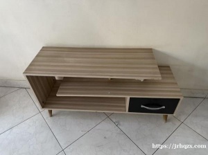 出闲置电视柜和学习桌九层新