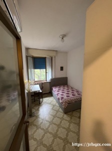 房东直租，12月起出租 COMASINA 三室中一个单人间