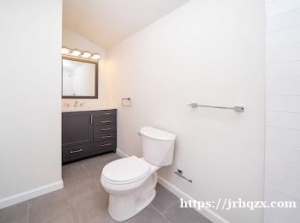 白石镇独立全新装修2楼房屋出租3房2浴+1个车位租金$3900一个月