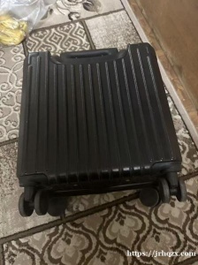 七区مسجد الأنصار 附近出一个18寸小行李箱