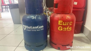 餐馆多余煤气罐（煤气是刚刚加满的）需要的私聊上门自取