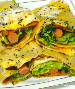 巴黎外卖，免费送餐，六欧一份，东北口味，煎饼果子，烤冷面，炸鸡柳，小巴黎两份起送，大巴黎三份起送