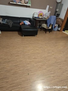 地址：ledina有需要合租的女孩子一起承担房费的可以联系我