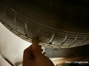 四个九成新带轮毂雪胎