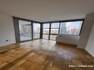 纽约曼哈顿中城带阳台一室一厅出租$4425/月包水暖