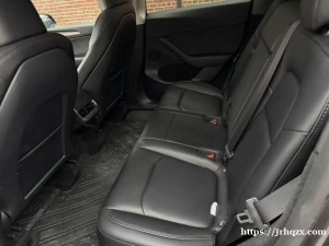 出售一台 20 款特斯拉 Model S，车况优秀 价格美丽 只要$23000