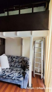 历史超低价好房：39平方米一居室双层студия，可住两人，适合情侣，整套租金28000卢/月！！！