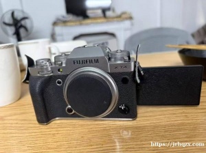 富士X-T4微单机身 银色 成色一般 功能正常 按键灵敏 屏幕干净 半按快门无法对焦