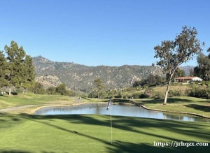 Escondido 酒庄区独立 Studio｜拧包入住