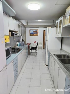 市中心公寓房间出租