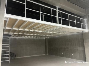 阿兹特克斯·特皮托商业中心一层商铺及仓库现正招租，机会难得。