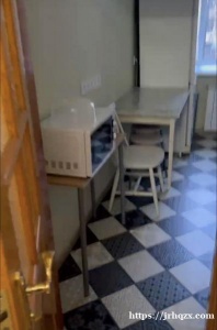 转租房子三个月（4.16可租）两室中的一室 面积大 采光好 位置好Санкт-Петербург