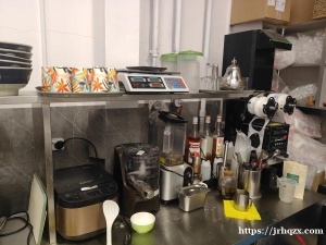 莫斯科CBD大厦内旺铺转让