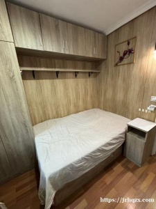 马德里地铁5路urgel大床单人间直租男生