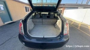 2013 丰田普锐斯 Prius Two  8千出头