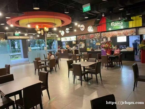 没有费用 餐厅，餐厅，餐厅 服务生2000+ 清洁工,48岁以下有经验做过，做工8小时，有吃3餐