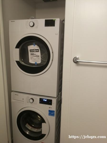 University of Toronto Furnished condo studio University of Toronto Furnished condo studio