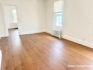 法拉盛近Kissena 公园独立屋出租2楼2房1浴1大厅月租$2500一个月