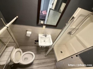 洛杉矶圣盖博爱满地大套房900元，新装有独立卫生间包水电煤网