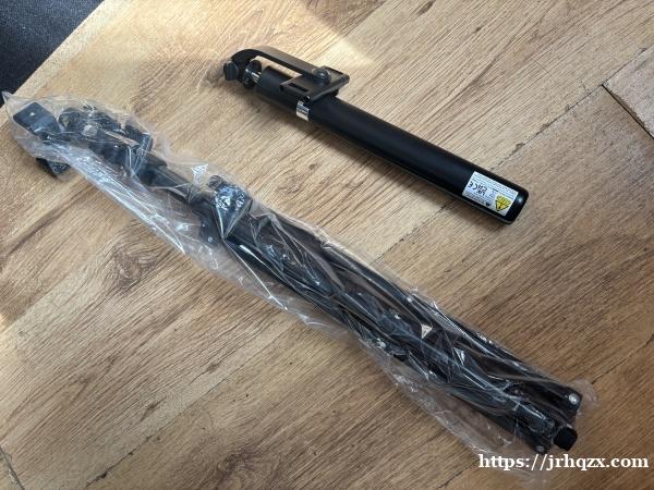 锅具、显示器、理发器、便携热水壶、单杠、吹风机等 锅具、显示器、理发器、便携热水壶、单杠、吹风机等