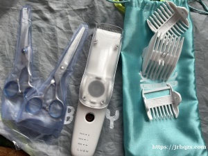 锅具、显示器、理发器、便携热水壶、单杠、吹风机等