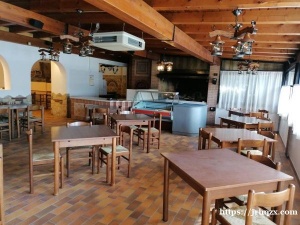 威尼斯Salzano餐厅物业整体出售 含两套公寓及5135㎡土地 业主直售